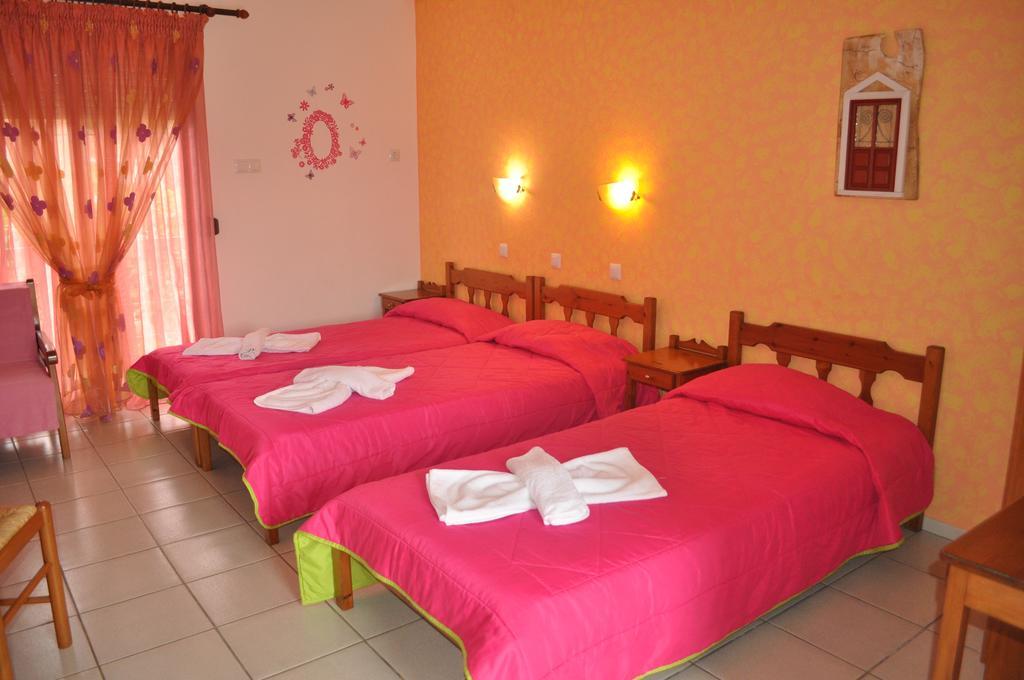 Studios Ifigenia Skala Potamia  Ruang foto